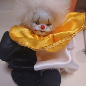 NWT Porcelain Face Clown Yellow Black White 7 1/2" Adorable Collector Clown